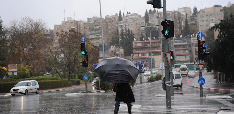 גשם בירושלים / צילום: איל יצהר
