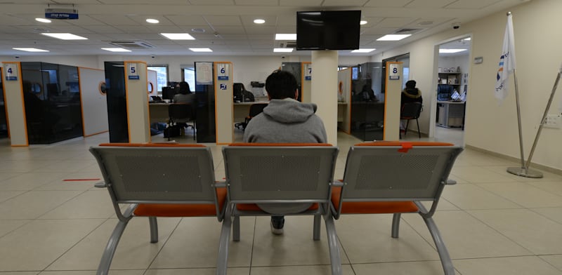 "לשכת התעסוקה בחולון / צילום: איל יצהר"