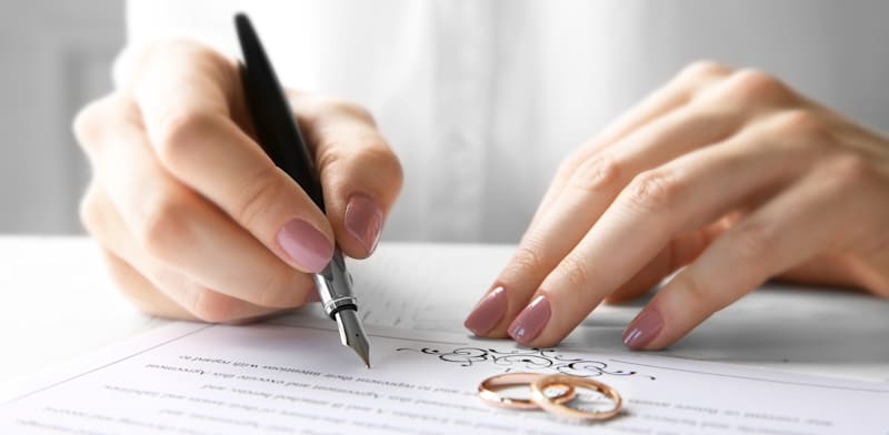 "הסכם פוסט נישואים / צילום: Shutterstock, Africa Studio"