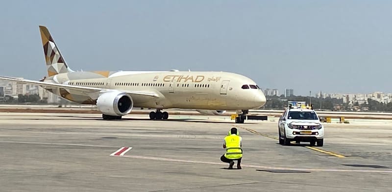 "מטוס של איתיחאד בנתב''ג / צילום: מיכל רז-חיימוביץ'"