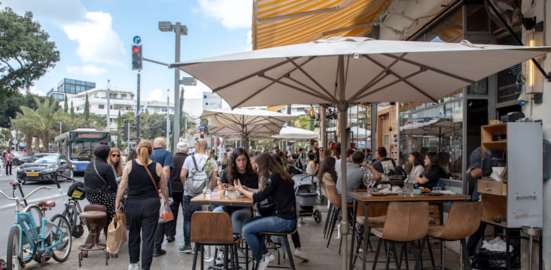 מסעדה ברחוב דיזנגוף בתל אביב / צילום: כדיה לוי