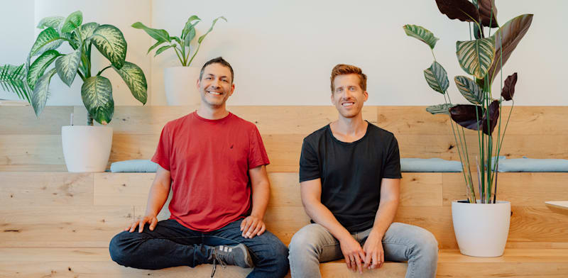 "ערן זינמן ורעי מן, מנכ''לים משותפים, מאנדיי.קום / צילום: נתנאל טוביאס"