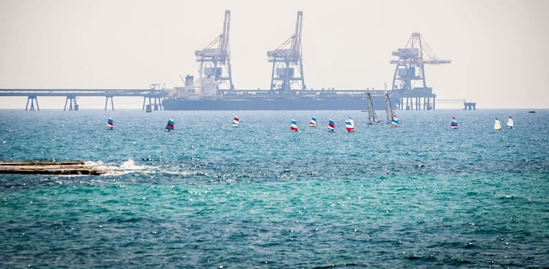 "מזח הפחם, תחנת "אורות רבין" בחדרה. הזינוק במחירי הפחם היה אמור להעלות את תעריף החשמל / צילום: Shutterstock"