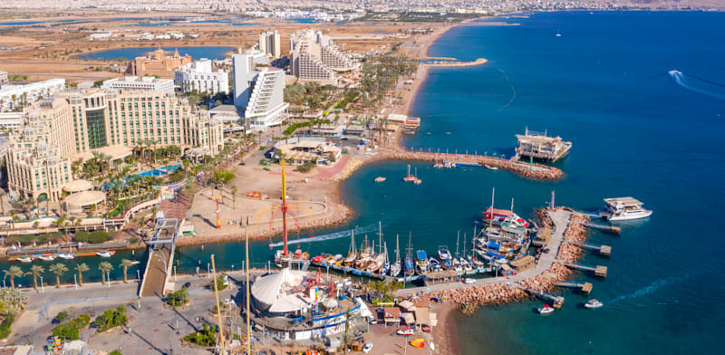 "בתי מלון באילת. תיירות הפנים בשיא למרות המחירים הגבוהים / צילום: Shutterstock, StockStudio Aerials"