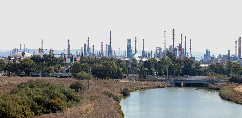 "בתי הזיקוק, חיפה / צילום: שלומי יוסף"