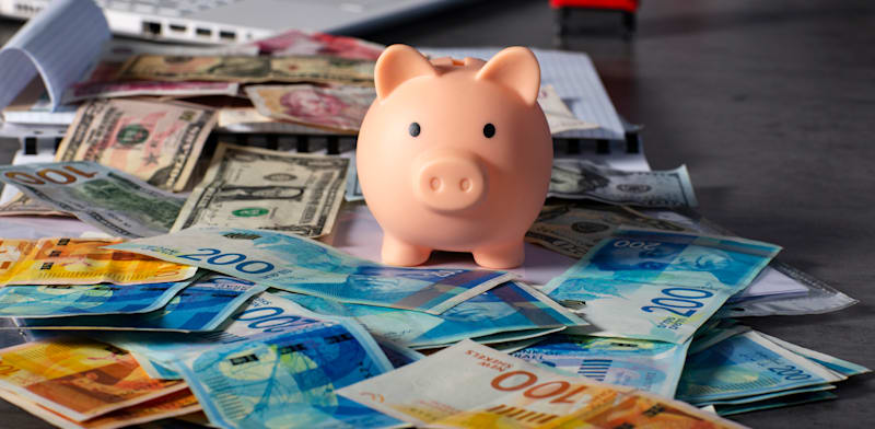 / צילום: ת הגמל והפנסיה / אילוסטרציה: Shutterstock, Lady_Luck"