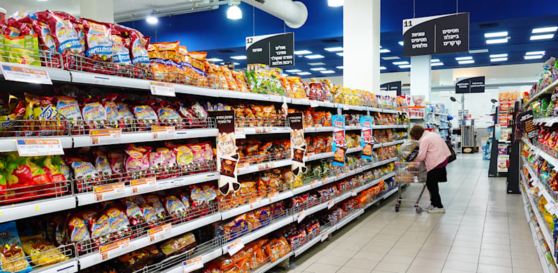 "חטיפי אסם. גם הם יתייקרו / צילום: Shutterstock, defotoberg"