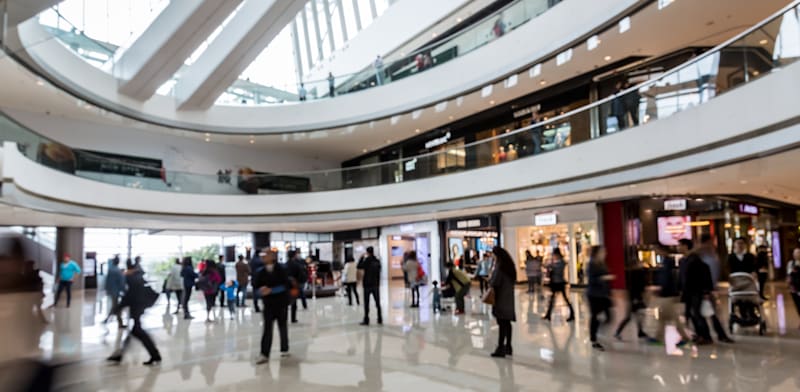Shopping mall  credit: Shutterstock/YIUCHEUNG