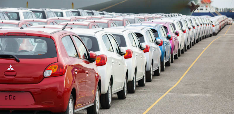 "יבוא כלי רכב חדשים / צילום: Shutterstock, BkkPixel"