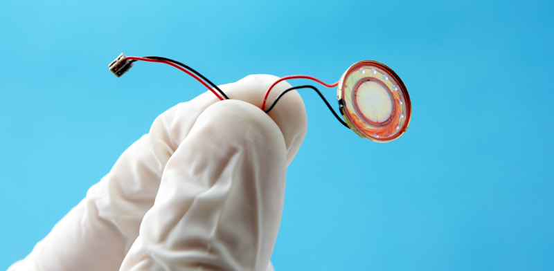 / צילום:  האזנה / אילוסטרציה: Shutterstock, Andrey Burmakin"