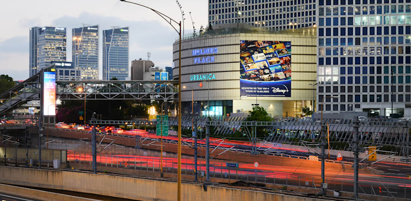 "קניון עזריאלי תל אביב / צילום: איל יצהר"