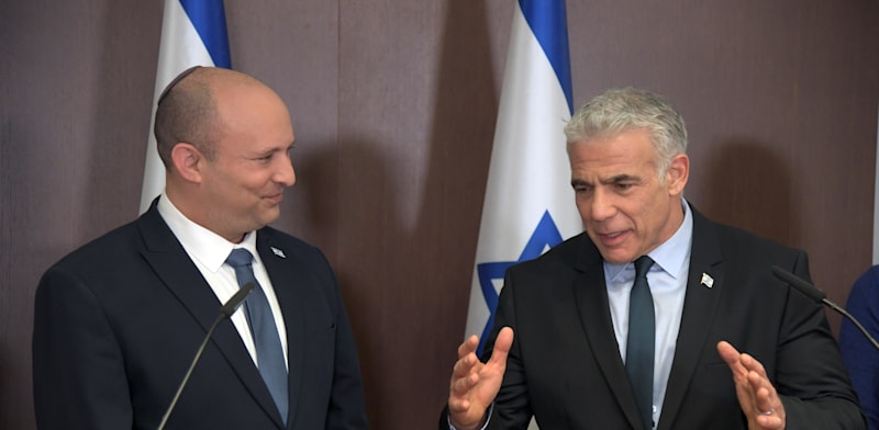 "יאיר לפיד ונפתלי בנט / צילום: חיים צח, לע''מ"