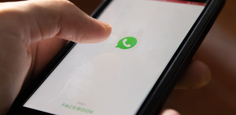 "תקלה מסתורית בוואטסאפ תקפה מספר רב של משתמשי אייפון בארץ / צילום: Shutterstock, Wachiwit"