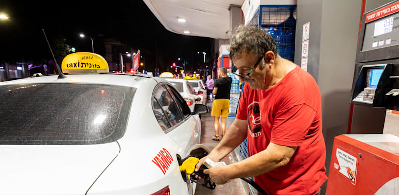 Israeli gas stationm credit: Cadya Levy