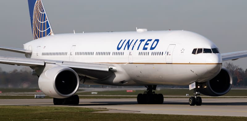 United Airlines credit: Shutterstock