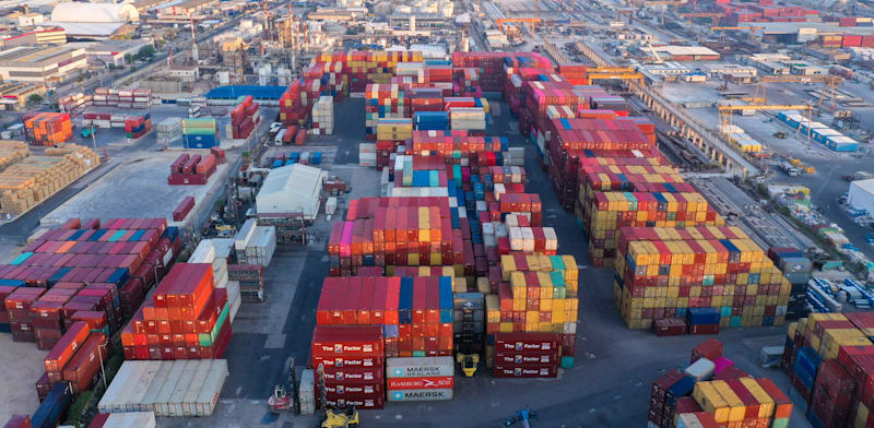 "מטענים בנמל חיפה / צילום: Shutterstock"