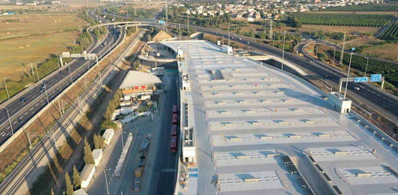 "חניון הנתיב המהיר במחלף שפירים / צילום: Terrascan"