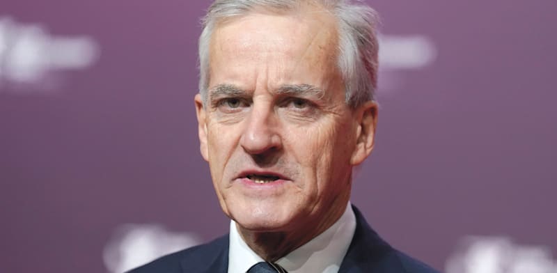 "יונס גר סטיורה,  ראש ממשלת נורבגיה / צילום: Associated Press, Roman Koksarov"