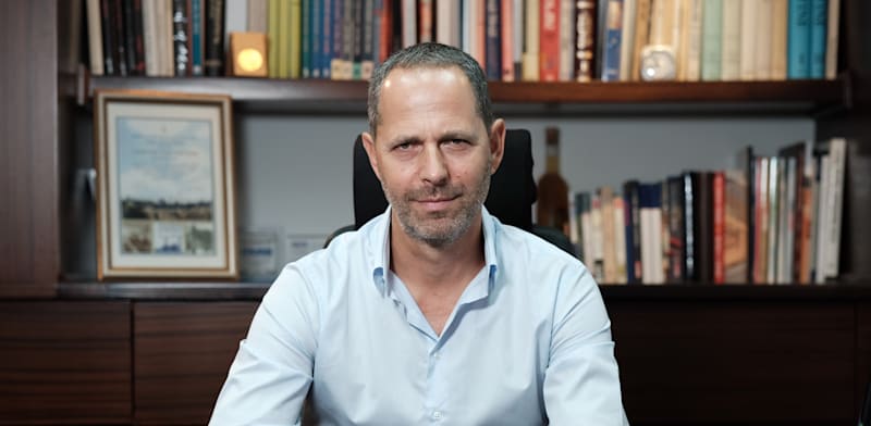 "ערן גריפל, יו''ר קבוצת מנורה מבטחים ומבעלי השליטה בה / צילום: גיא חמוי"