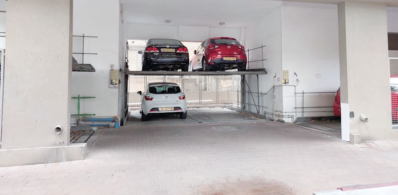 "חניה רובוטית. ''מחיר יצירתו של מקום חניה משפיע באופן ישיר על עלויות הבנייה ועל צורת הבנייה'' / צילום: הלית ינאי"