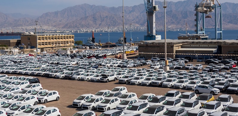 "כלי רכב בנמל אילת / צילום: Shutterstock"