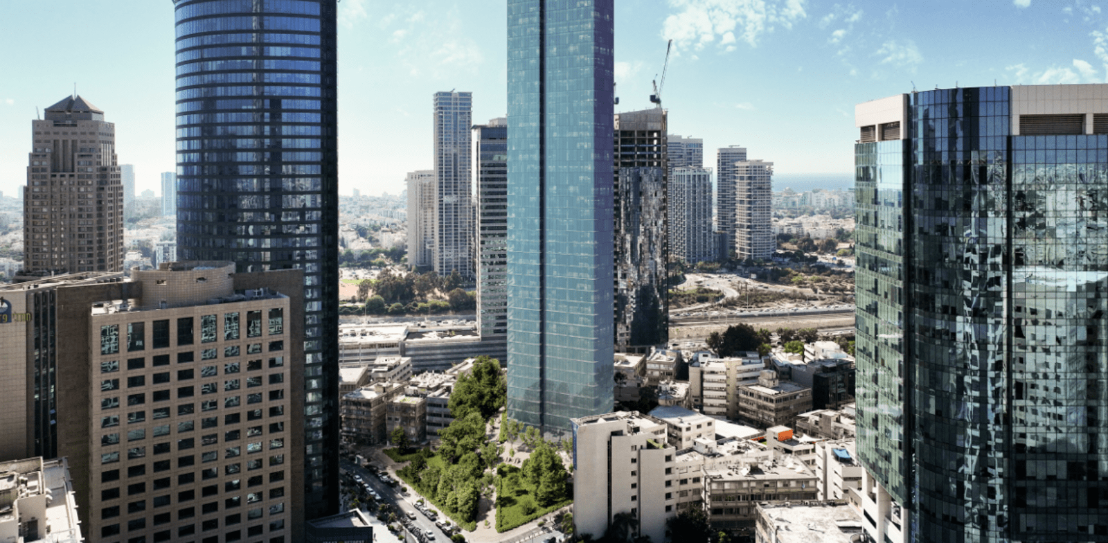 Otra enorme torre para el sitio de Intercambio de Diamantes de Ramat Gan