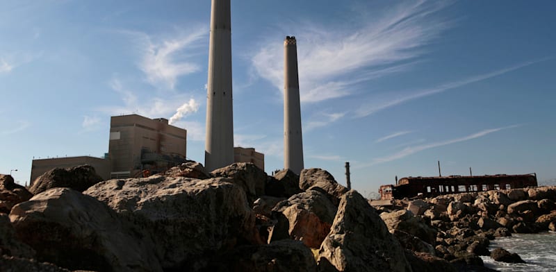 "תחנת הכוח אשכול באשדוד / צילום: Associated Press, Tsafrir Abayov"