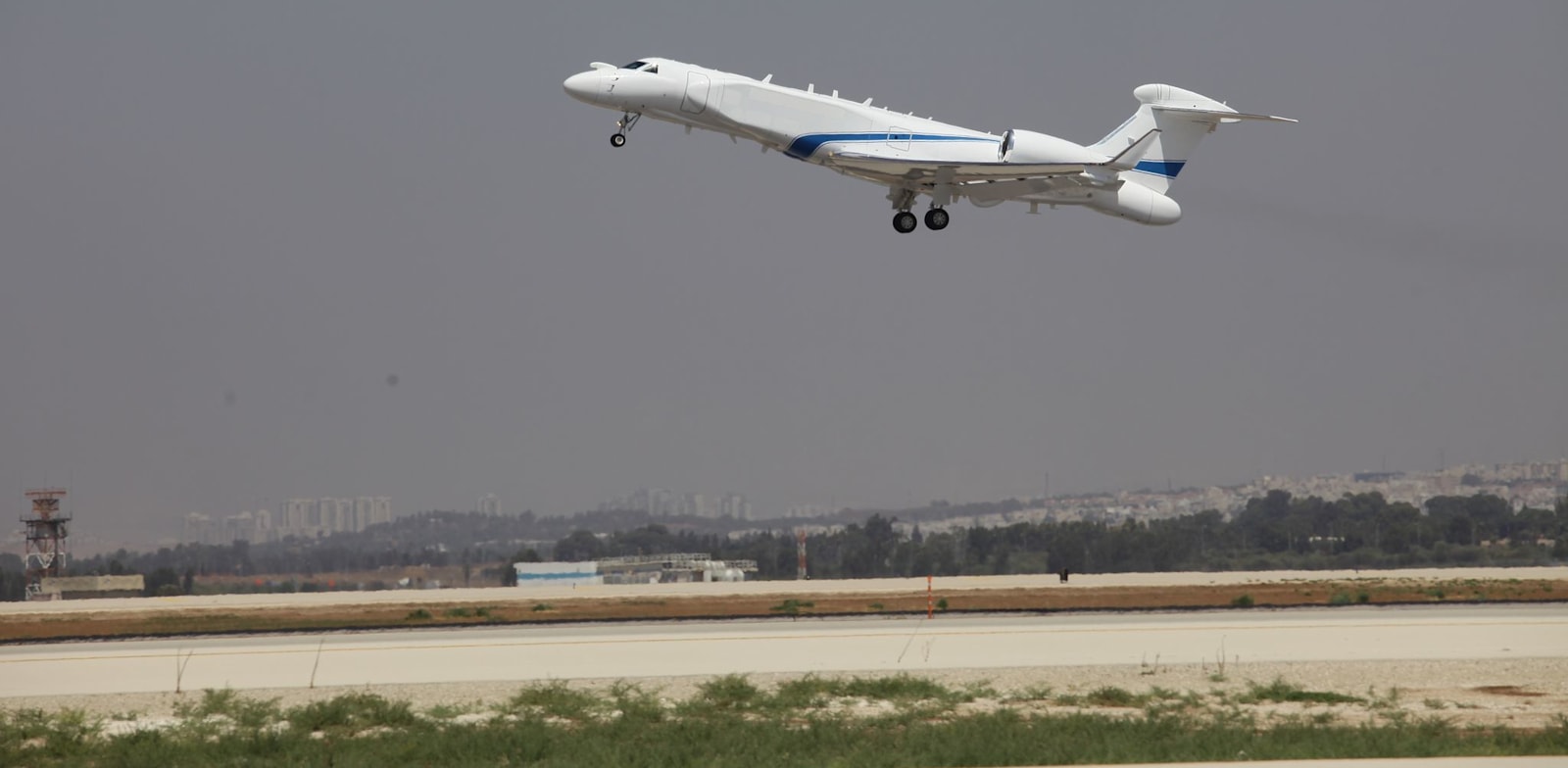 Israel begins Oron reconnaissance aircraft test flights