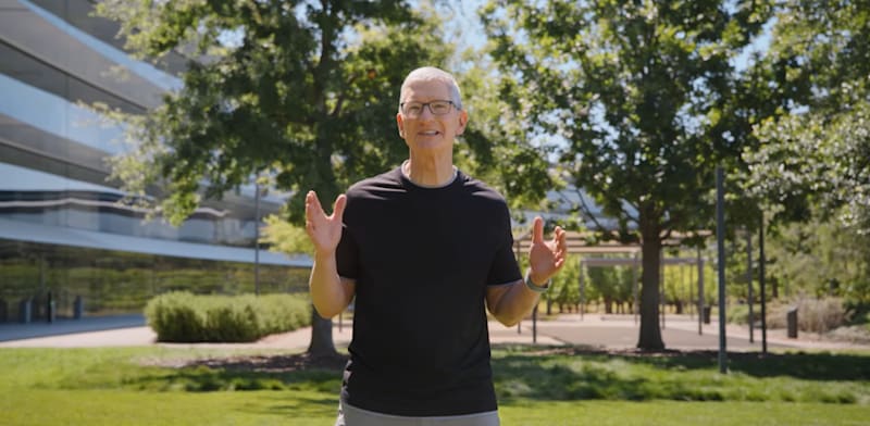 "טים קוק, מנכ''ל אפל / צילום: צילום מסך מאתר אפל"