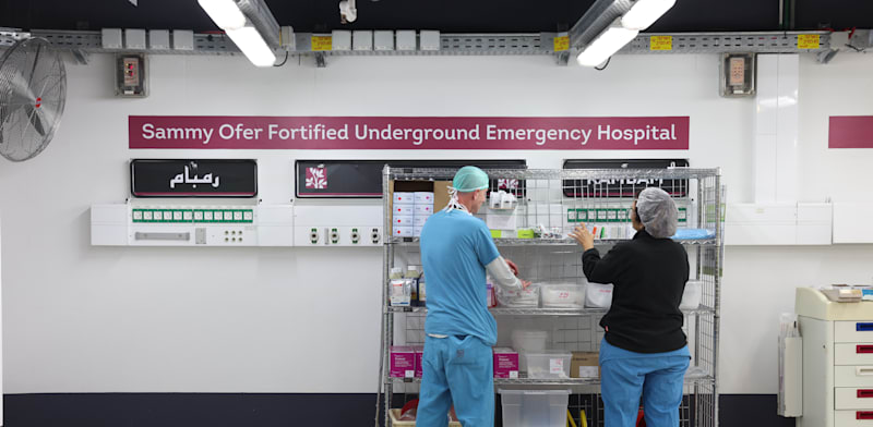 "בית החולים התת־קרקעי של רמב''ם, בהכנה לקליטת מטופלים, 2023 / צילום: דוברות הקריה הרפואית רמב''ם"