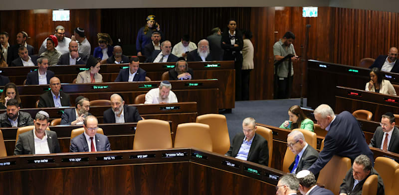 2013 revised budget approval credit: Noam Moskovich Knesset Spokesperson