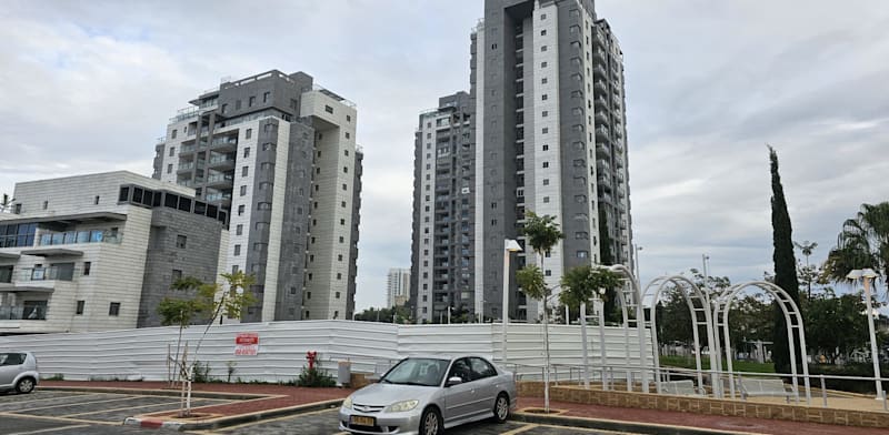 "הפרויקט ברחוב צאלון 16, רחובות / צילום: משה בן סעדון"