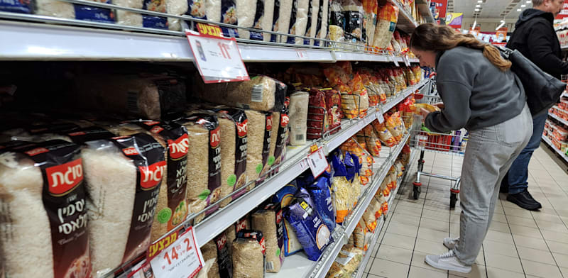 "קניות בסופרמרקט. האם אנחנו לקראת עליות מחיר נוספות? / צילום: טלי בוגדנובסקי"