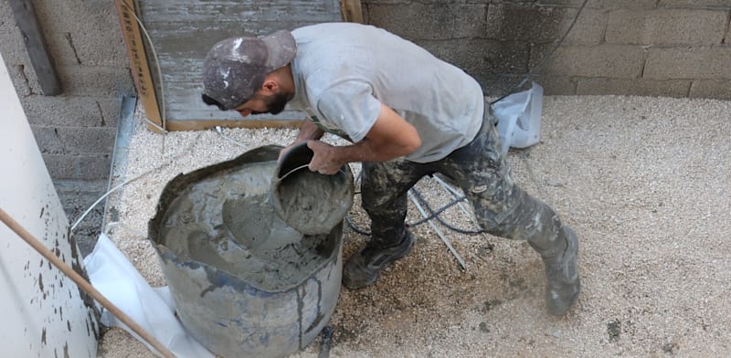 "עובד באתר בנייה / צילום: Shutterstock"