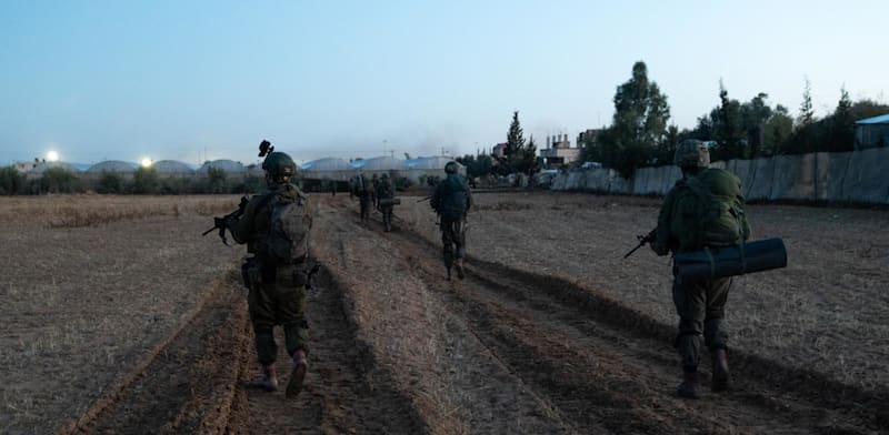 כוחות צה''ל מסיירים על הגבול ברצועת עזה. אין מודל דיפרנצאלי / צילום: דובר צה''ל
