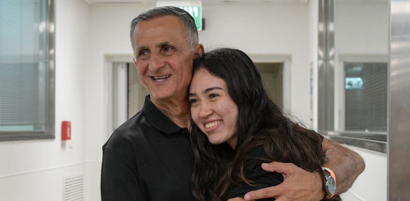 Noa Argamani reunited with her father credit: Maayan Toaf GPO