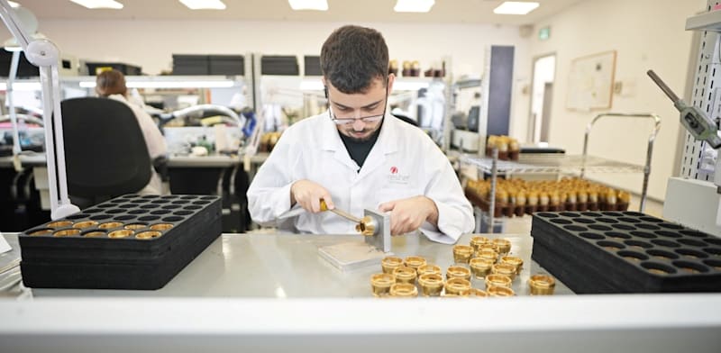 "מפעל רשף טכנולוגיות בשדרות / צילום: דוברות משרד הביטחון"