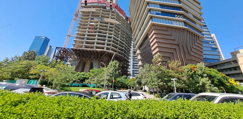 Construction of ToHa 2 tower in Tel Aviv credit: Tali Bogdanovsky