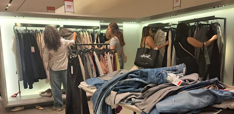 "הירידה הגדולה ביותר השבוע היא בענף האופנה / צילום: טלי בוגדנובסקי"