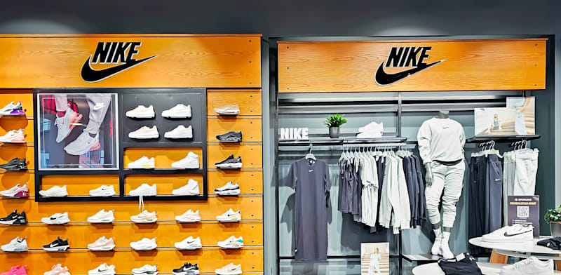 "חנות נייקי / צילום: Shutterstock, Tanya Keisha"