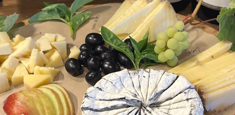 גבינות בחצר האחורית / צילום: באדיבות החצר האחרוית