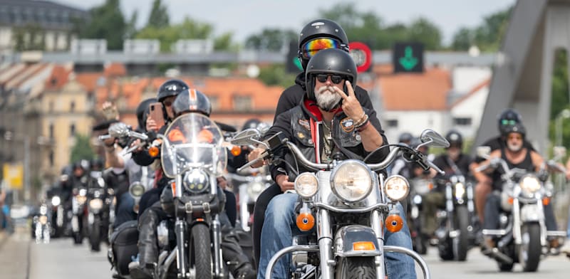 הארלי מוכרת פחות ממחצית מכמות האופנועים שמכרה בשיא / צילום: Reuters, Matthias Rietschel