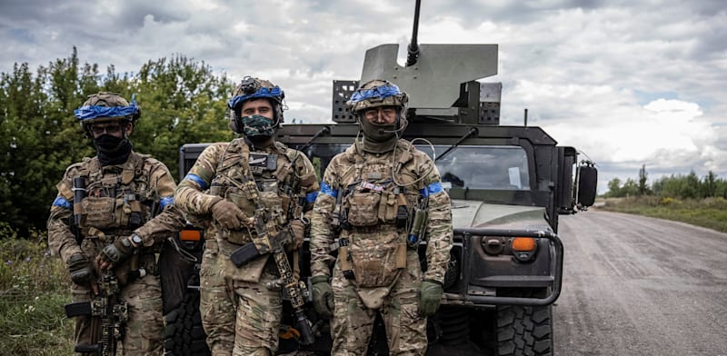 "חיילים אוקראינים בסמוך למחוז קורסק ברוסיה / צילום: Reuters, Viacheslav Ratynskyi"