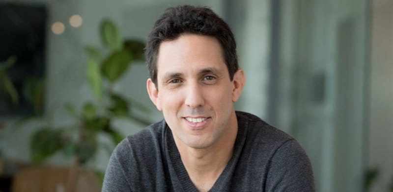 "אביעד אריאל מקרן ורטקס / צילום: עומר הכהן"