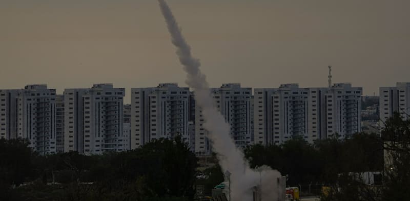 "טיל מיירט של כיפת ברזל / צילום: Associated Press, Ariel Schalit"