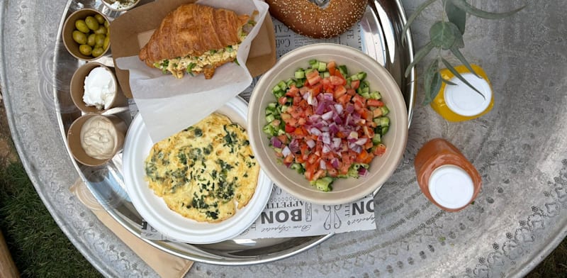 "ארוחת בוקר בארץ קדם / צילום: גליה בן חיים"