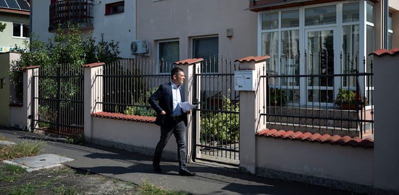 "בניין חברת הקש ההונגרית שמייצרת את הביפרים שהתפוצצו / צילום: ap, Denes Erdos"