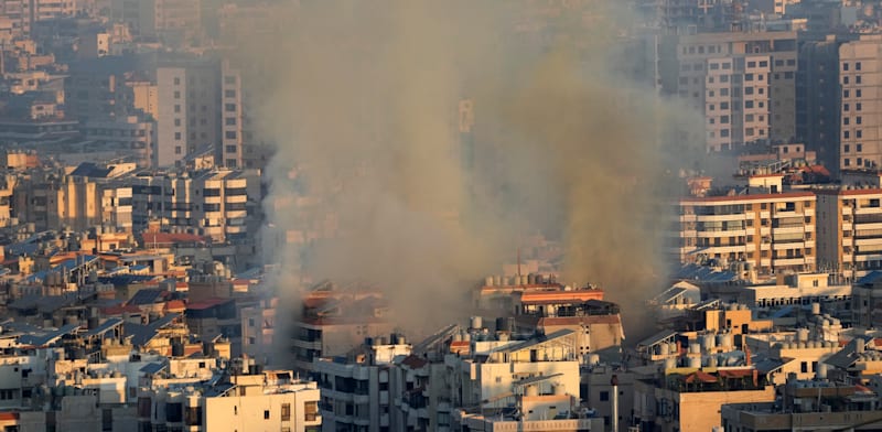 עשן ברובע דחייה בביירות אחרי תקיפה ישראלית / צילום: ap, Hussein Malla