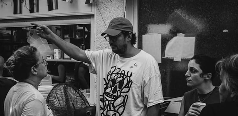 "המאצ'י צרוב עם אגס מוחמץ / צילום: אסף קרלה"