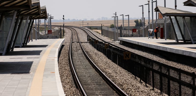 "תחנת רכבת שדרות / צילום: Reuters, Amir Cohen"